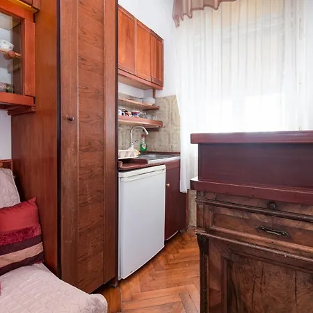 - Volosko 7912a 오파티아