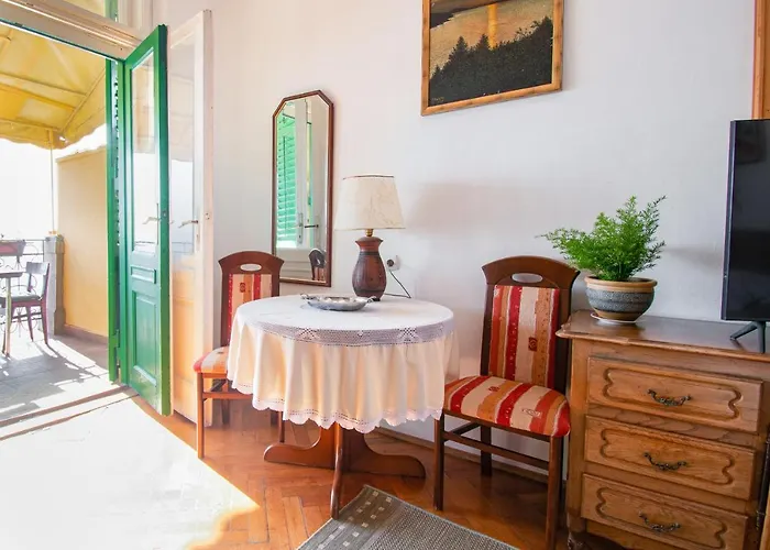 - Volosko 7912a Apartment Opatija